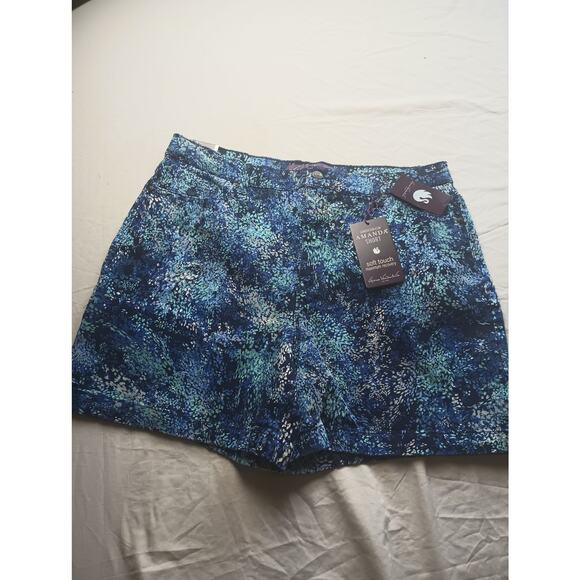 Gloria Vanderbilt Ladies Amanda Short Classic Five Pocket Style NWT Size 14 - Picture 1 of 7